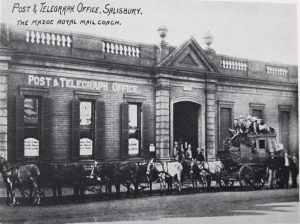 THE MAZOWE ROYAL MAIL COACH (Photo from Dr. Charles Waghorn's talk "A Veterinary History of this country - 1890s to the Present”)